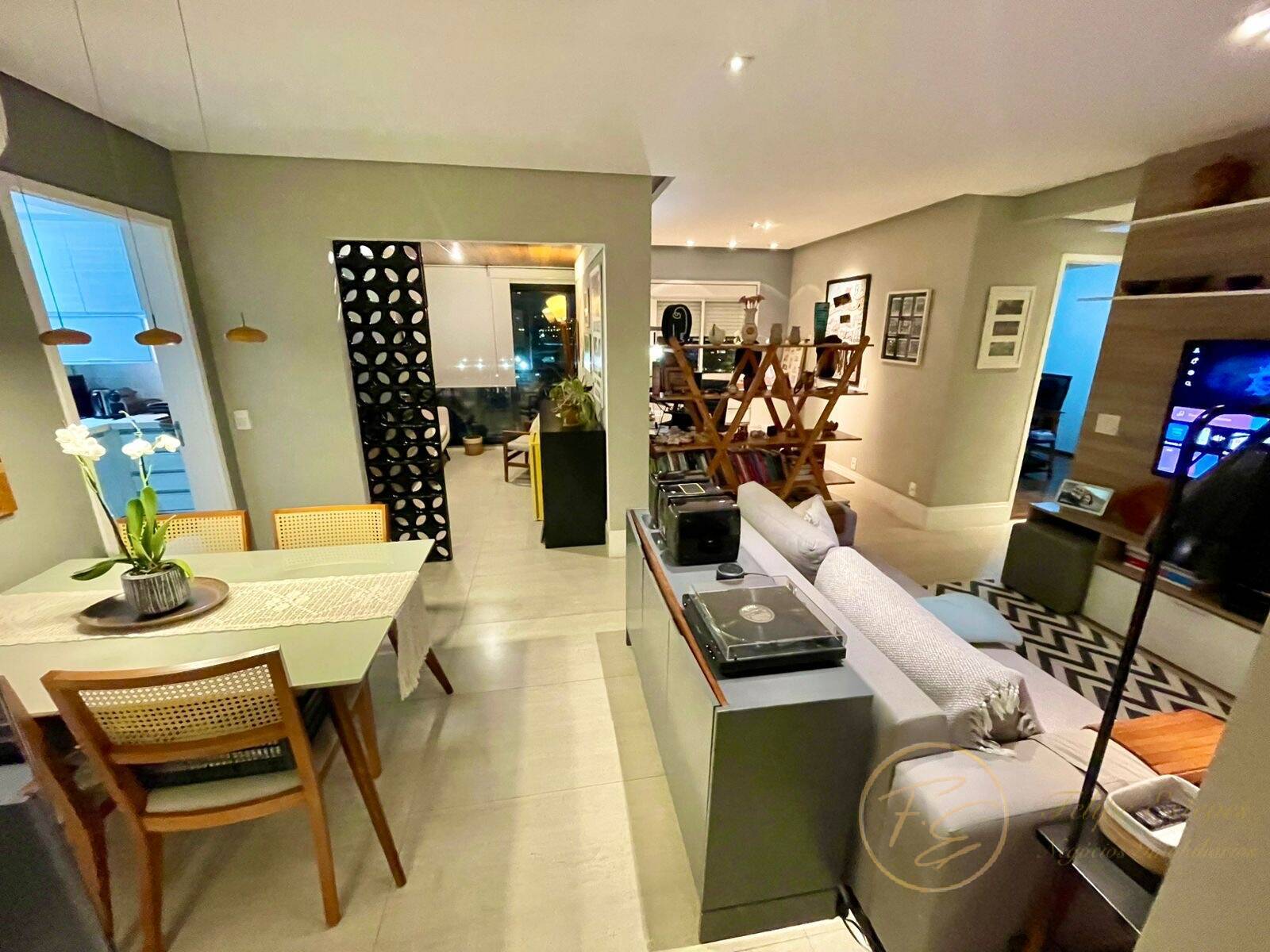 Apartamento à venda com 3 quartos, 82m² - Foto 32
