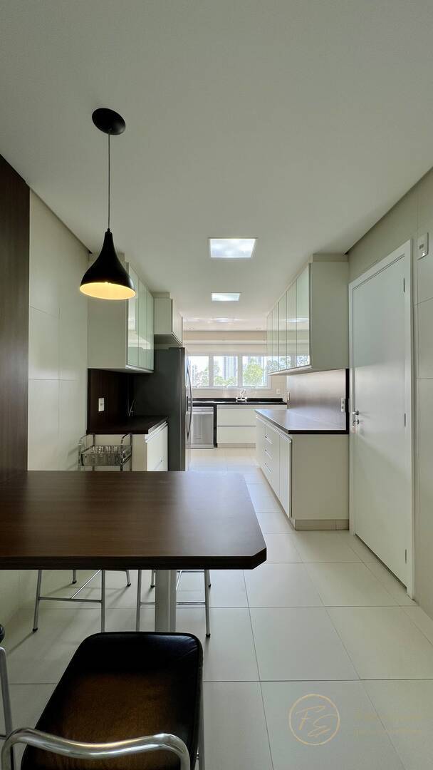Apartamento, 4 quartos, 223 m² - Foto 13