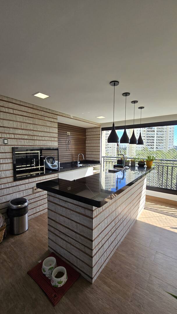 Apartamento, 3 quartos, 223 m² - Foto 1